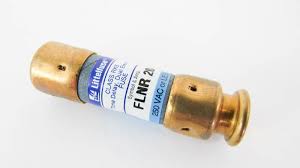19600                          DIV 7-CRNR20 20AMP FUSE (FLNR20T) from DIVE